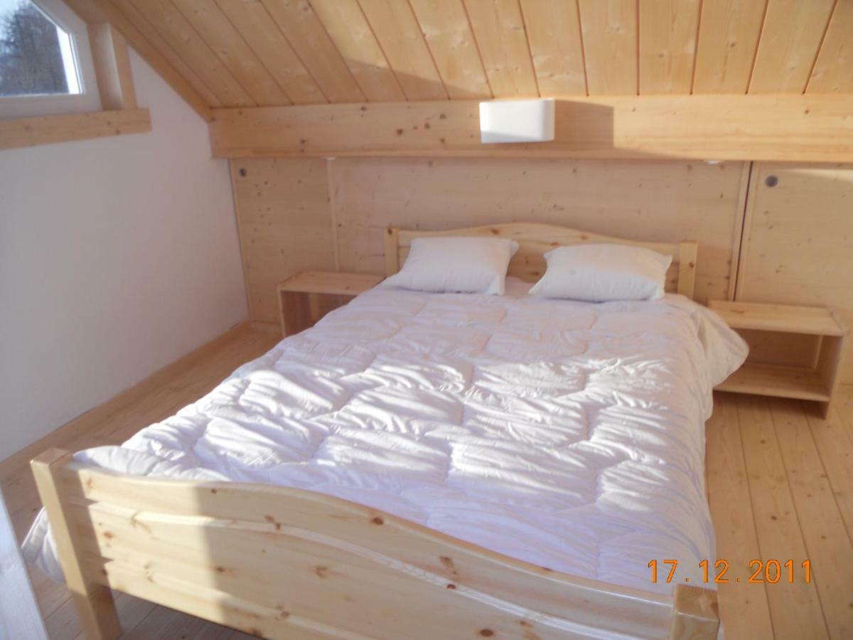Bungalow du Lac Froid Chapelle Bagian luar foto